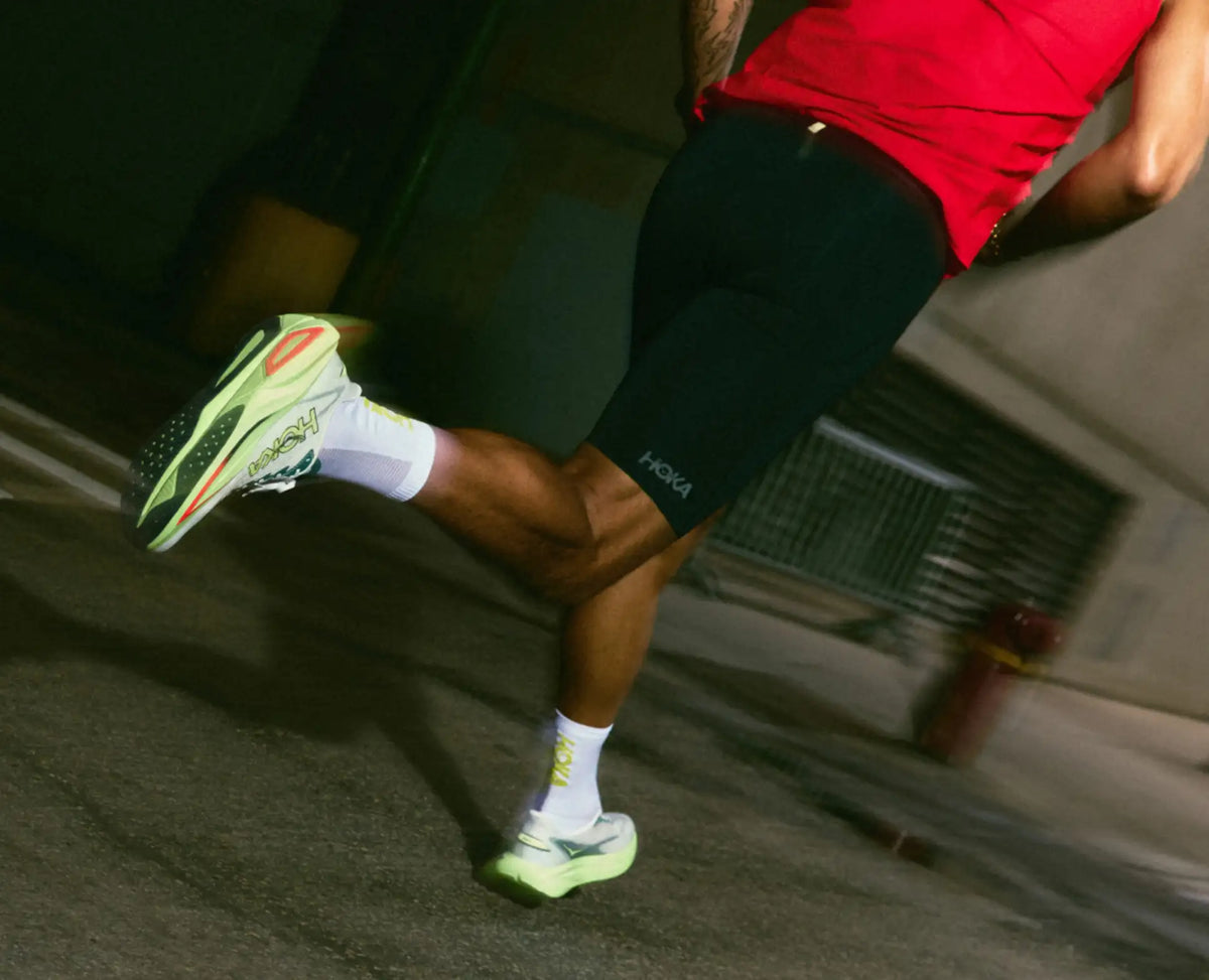 HOKA Men's Mach 7 - FROST / NEON YUZU