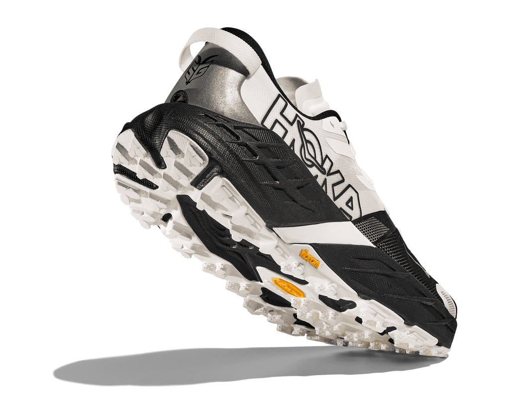 HOKA Men's Speedgoat 7 - BLACK / WHITE (Wide)