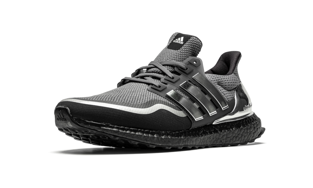 Ultraboost MTL "Silver Metallic" EG8103